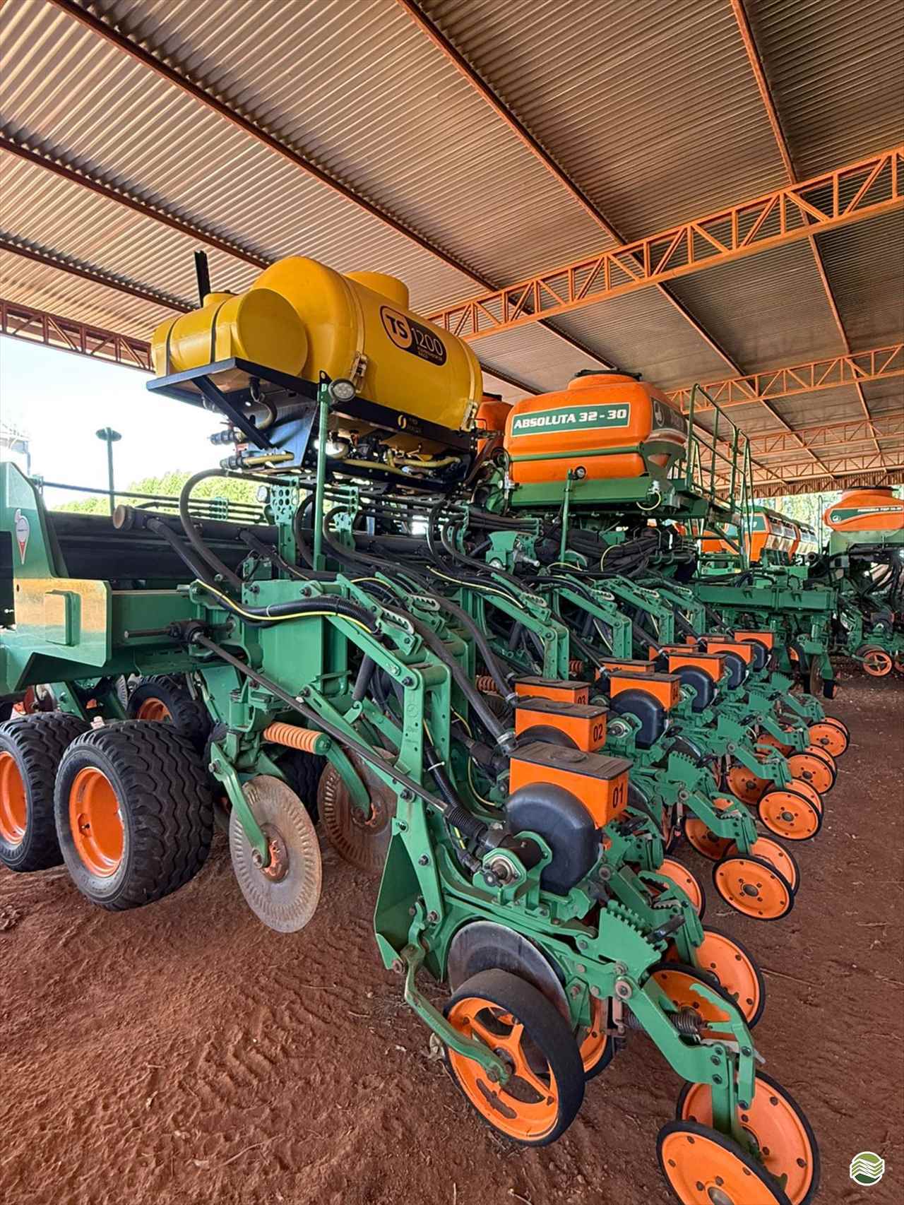 PLANTADEIRA STARA ABSOLUTA 32 - 30 Pró Campo Concessionária Stara - Rondonópolis RONDONOPOLIS MATO GROSSO MT